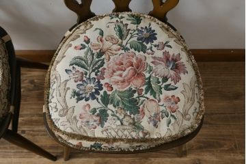 イギリスビンテージ　ERCOL(アーコール)　クッション付き　上品な佇まいのシスルバックチェア2脚セット(ダイニングチェア、椅子、イス、板座チェア、ウィンザーチェア、ウインザーチェア、ヴィンテージ、英国、バラ売り可能)(R-065626)