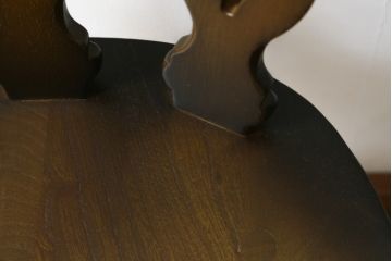 イギリスビンテージ　ERCOL(アーコール)　クッション付き　上品な佇まいのシスルバックチェア2脚セット(ダイニングチェア、椅子、イス、板座チェア、ウィンザーチェア、ウインザーチェア、ヴィンテージ、英国、バラ売り可能)(R-065626)
