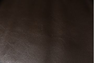 中古　Cassina(カッシーナ)　MARALUNGA(マラルンガ)　本革(レザー)　高級感漂う佇まいが魅力の2人掛けソファ(2P、二人掛け)(R-065637)