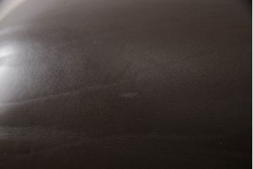 中古　Cassina(カッシーナ)　MARALUNGA(マラルンガ)　高級感漂う佇まいが魅力の1人掛けソファ(アームチェア、1P)(R-065638)