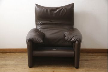 中古　Cassina(カッシーナ)　MARALUNGA(マラルンガ)　高級感漂う佇まいが魅力の1人掛けソファ(アームチェア、1P)(R-065638)