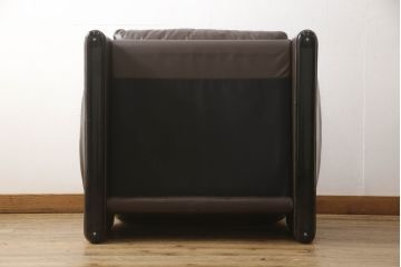 中古　Cassina(カッシーナ)　MARALUNGA(マラルンガ)　高級感漂う佇まいが魅力の1人掛けソファ(アームチェア、1P)(R-065638)