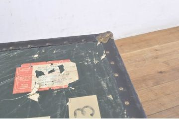 アンティーク雑貨　男前なカラーリングが格好いい!!お洒落なインテリアにおすすめな船トランク(舟トランク、ローテーブル、センターテーブル、収納、ディスプレイ)(R-065639)