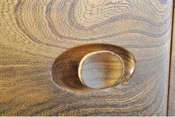 イギリスビンテージ　ERCOL(アーコール)　優しい木の温もり溢れるキャスター付きウィンザーサイドボード(リビングボード、サイドキャビネット、テレビ台、収納棚、戸棚、ヴィンテージ、英国)(R-065644)