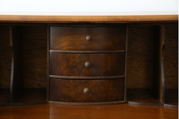 イギリスアンティーク　バーズアイ(鳥眼杢)の杢目が美しいライティングビューロー　(R-065648)