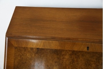 イギリスアンティーク　バーズアイ(鳥眼杢)の杢目が美しいライティングビューロー　(R-065648)