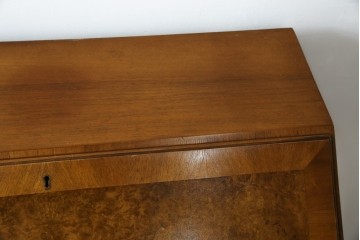 イギリスアンティーク　バーズアイ(鳥眼杢)の杢目が美しいライティングビューロー　(R-065648)