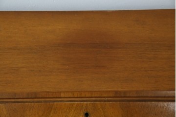 イギリスアンティーク　バーズアイ(鳥眼杢)の杢目が美しいライティングビューロー　(R-065648)