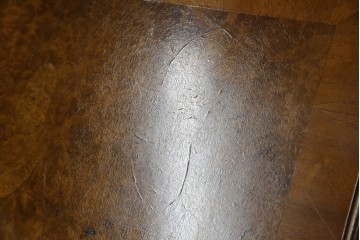 イギリスアンティーク　バーズアイ(鳥眼杢)の杢目が美しいライティングビューロー　(R-065648)