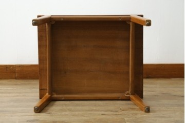 イギリスヴィンテージ　チーク材　ナチュラルテイストのお部屋におすすめなローテーブル　(R-065662)
