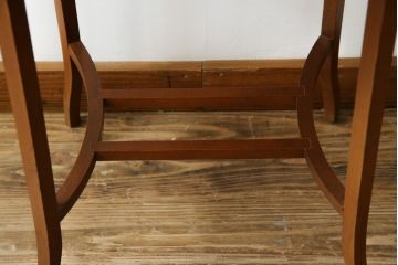 ヨーロッパビンテージ　オーバル型　象嵌入り　クラシカルな雰囲気漂う小振りなガラスケース(ショーケース、サイドテーブル、コンソールテーブル、コレクションケース、ラウンドテーブル、ヴィンテージ)(R-065684)