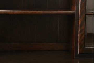 中古　美品　松本民芸家具　シックなデザインが魅力のF型食器棚(カップボード、キャビネット、収納棚、戸棚、飾り棚)(定価約105万円)(R-065685)