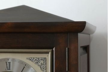 和製ビンテージ　九州民芸家具　シックな佇まいが上品なホールクロックキャビネット(ガラスケース、ショーケース、縦型キャビネット、収納棚、戸棚、飾り棚、ヴィンテージ)(R-065698)