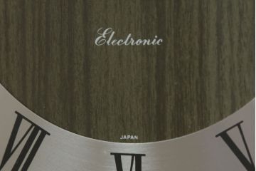 和製ビンテージ　九州民芸家具　シックな佇まいが上品なホールクロックキャビネット(ガラスケース、ショーケース、縦型キャビネット、収納棚、戸棚、飾り棚、ヴィンテージ)(R-065698)