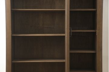 中古　美品!!　永田良介商店 　気品漂う佇まいが魅力のブックケース(本箱、飾り棚、収納棚、戸棚、キャビネット)(R-065699)