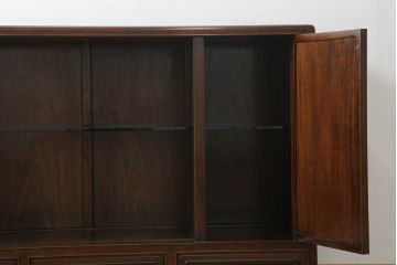 中古　通産大臣指定伝統的工芸品　大阪唐木指物　花梨(カリン)材　漆塗り　宮下賢次郎作　希少モデル!!　上品な佇まいが魅力のサイドボード(サイドキャビネット、飾り棚、収納棚、戸棚)(R-065701)