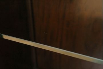 中古　通産大臣指定伝統的工芸品　大阪唐木指物　花梨(カリン)材　漆塗り　宮下賢次郎作　希少モデル!!　上品な佇まいが魅力のサイドボード(サイドキャビネット、飾り棚、収納棚、戸棚)(R-065701)