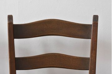 中古　美品　永田良介商店　神戸洋家具　落ち着きのあるシックな佇まいが魅力のラダー型食堂椅子2脚セット(ダイニングチェア、ラダーバックチェア、ワークチェア、板座チェア、椅子、イス)(R-065702)