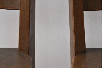 中古　美品　永田良介商店　神戸洋家具　落ち着きのあるシックな佇まいが魅力のラダー型食堂椅子2脚セット(ダイニングチェア、ラダーバックチェア、ワークチェア、板座チェア、椅子、イス)(R-065702)