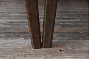 中古　美品　永田良介商店　神戸洋家具　落ち着きのあるシックな佇まいが魅力のラダー型食堂椅子2脚セット(ダイニングチェア、ラダーバックチェア、ワークチェア、板座チェア、椅子、イス)(R-065702)