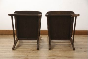 中古　美品　永田良介商店　神戸洋家具　落ち着きのあるシックな佇まいが魅力のラダー型食堂椅子2脚セット(ダイニングチェア、ラダーバックチェア、ワークチェア、板座チェア、椅子、イス)(R-065703)