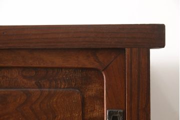 和製アンティーク　前面欅(ケヤキ)材　どこか懐かしさを感じる関東水屋箪笥サイドボード(キャビネット、食器棚、収納棚、戸棚、サイドキャビネット)(R-065705)