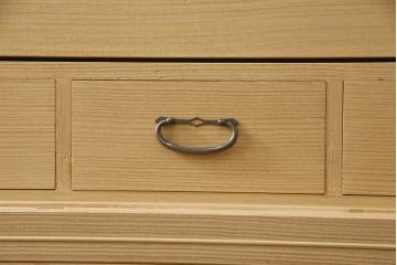 中古　美品　上品な佇まいが魅力の加茂総桐箪笥(胴丸、桐たんす、着物箪笥、引き出し、和タンス、衣装箪笥)(R-065710)