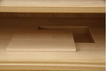 中古　美品　上品な佇まいが魅力の加茂総桐箪笥(胴丸、桐たんす、着物箪笥、引き出し、和タンス、衣装箪笥)(R-065710)
