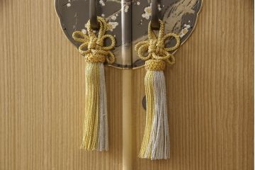 中古　美品　上品な佇まいが魅力の加茂総桐箪笥(胴丸、桐たんす、着物箪笥、引き出し、和タンス、衣装箪笥)(R-065710)