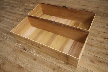 和製アンティーク　前面欅(ケヤキ)材　縁起物の金具が魅力の二本松箪笥ローボード(引き出し、時代箪笥、収納タンス、テレビ台、ローチェスト)(R-065714)
