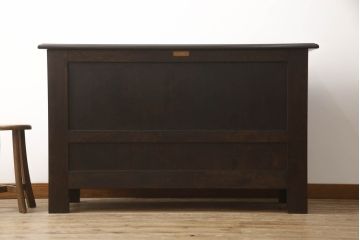 中古　美品　松本民芸家具　デザインが印象的なD型サイドボード(収納棚、戸棚、サイドキャビネット)(定価約59万8千円)(R-065718)