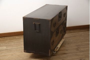 和製アンティーク　前面内部・桐材　時代を経た趣が感じられる佐渡小木箪笥ローボード(佐渡箪笥、和たんす、時代箪笥、収納箪笥、衣装箪笥、引き出し、ローチェスト、テレビ台)(R-065734)