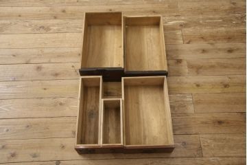 和製アンティーク　美品　前面欅(ケヤキ)　金具の立派な佐渡箪笥(小木箪笥、和たんす、時代箪笥、収納箪笥、引き出し、整理箪笥)(R-065735)