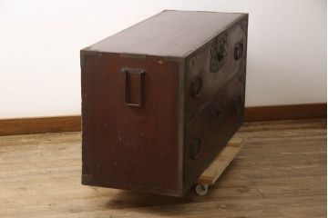 和製アンティーク　美品　前面欅(ケヤキ)　金具の立派な佐渡箪笥ローボード(小木箪笥、和たんす、時代箪笥、収納箪笥、引き出し、整理箪笥)(R-065736)