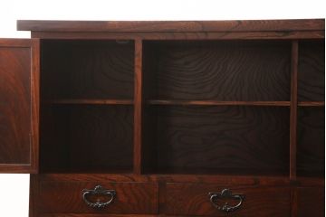 中古　伝統民芸家具　和の趣溢れる佇まいが魅力の岩谷堂箪笥サイドボード(引き出し、収納棚、戸棚、サイドキャビネット)(R-065747)
