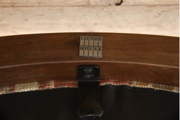 中古　展示美品　CONDE HOUSE(カンディハウス)　WING LUX LD(ウイング ラックス)　ウォールナット　滑らかな木肌とスタイリッシュなデザインが魅力のアームチェア2脚セット(セミアーム、ハーフアーム、サイドチェア、ダイニングチェア、椅子、イス)(1脚定価約11万円)(R-065756)