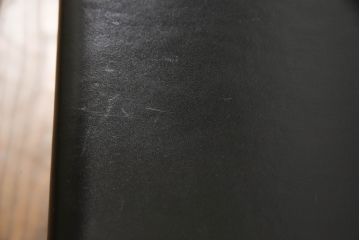 中古　展示美品　Ritzwell(リッツウェル)　CAREZZA(カレッツァ)　782　ウォールナット材　洗練されたフォルムが魅力のチェア2脚セット(ダイニングチェア、椅子、イス)(定価1脚約10万円)(R-065757)