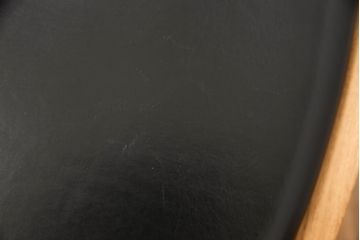 中古　展示美品　Ritzwell(リッツウェル)　CAREZZA(カレッツァ)　782　ウォールナット材　洗練されたフォルムが魅力のチェア2脚セット(ダイニングチェア、椅子、イス)(定価1脚約10万円)(R-065757)