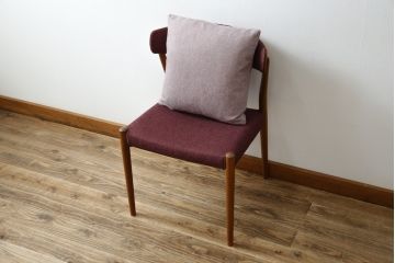 中古　展示品　Ritzwell(リッツウェル)　CHARLIE(チャーリー)　フォルムの美しさが魅力のクッション付きチェア(ダイニングチェア、椅子、イス)(R-065761)