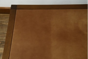 新古　未使用展示品　Ritzwell(リッツウェル)　GRAND LEEWISE(グランドリーワイズ)　和モダンなコーディネートに活躍してくれる肘なし2人掛けソファ&オットマン&サイドテーブル3点セット　定価3点計約75万円　(R-065765)