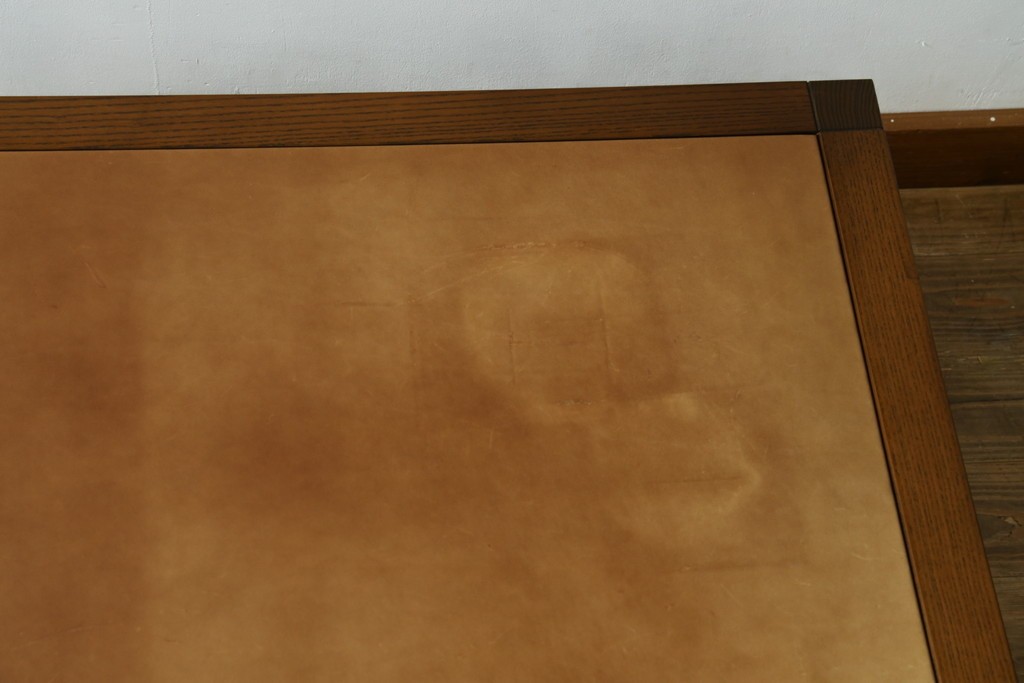 新古　未使用展示品　Ritzwell(リッツウェル)　GRAND LEEWISE(グランドリーワイズ)　和モダンなコーディネートに活躍してくれる肘なし2人掛けソファ&オットマン&サイドテーブル3点セット　定価3点計約75万円　(R-065765)