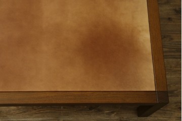 新古　未使用展示品　Ritzwell(リッツウェル)　GRAND LEEWISE(グランドリーワイズ)　和モダンなコーディネートに活躍してくれる肘なし2人掛けソファ&オットマン&サイドテーブル3点セット　定価3点計約75万円　(R-065765)