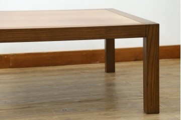 新古　未使用展示品　Ritzwell(リッツウェル)　GRAND LEEWISE(グランドリーワイズ)　和モダンなコーディネートに活躍してくれる肘なし2人掛けソファ&オットマン&サイドテーブル3点セット　定価3点計約75万円　(R-065765)
