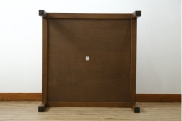 新古　未使用展示品　Ritzwell(リッツウェル)　GRAND LEEWISE(グランドリーワイズ)　和モダンなコーディネートに活躍してくれる肘なし2人掛けソファ&オットマン&サイドテーブル3点セット　定価3点計約75万円　(R-065765)