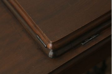 ジャンク品　イギリスアンティーク　SINGER(シンガー)社　置くだけで絵になる素敵な足踏みミシン(シンガーミシン、ミシンテーブル、ミシン台、工業用ミシン、サイドテーブル、ディスプレイ、英国)(R-065801)