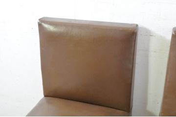 和製アンティーク　レトロな雰囲気漂う合皮のチェア2脚セット(椅子、イス)(R-065803)