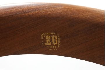 イギリスヴィンテージ　G-PLAN(ジープラン)　北欧家具　脚のデザインがおしゃれ!空間のアクセントになるガラストップラウンドテーブル(センターテーブル、コーヒーテーブル、サイドテーブル、ローテーブル、ビンテージ、英国)(R-065814)