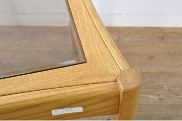 イギリスビンテージ　希少モデル　ERCOL(アーコール)　わずかに弧を描く天板が優しい雰囲気を醸し出すガラストップセンターテーブル(ローテーブル、リビングテーブル、英国、ヴィンテージ)(R-065815)
