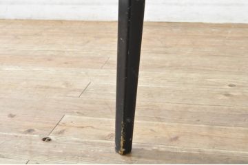 イギリスビンテージ　チーク材　小振りなサイズが使いやすい!!洗練されたデザインのダイニングテーブル(2人掛け、4人掛け、エクステンションテーブル、拡張式テーブル、食卓、英国、ヴィンテージ)(R-065822)