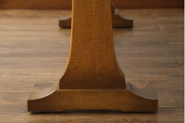 イギリスビンテージ　ERCOL(アーコール)　流れるような木目が目を惹くドロップリーフテーブル(ダイニングテーブル、2人掛け、4人掛け、バタフライテーブル、ゲートレッグテーブル、ラウンドテーブル、食卓、エクステンションテーブル、ヴィンテージ、英国)(R-065827)